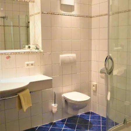 - Café - Konditorei Schröckmayr-kastner 4*