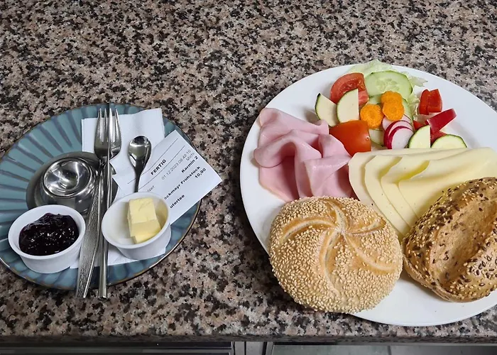 Ξενοδοχείο - Cafe - Konditorei Schroeckmayr-kastner