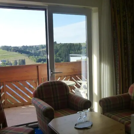 - Café - Konditorei Schröckmayr-kastner 4*