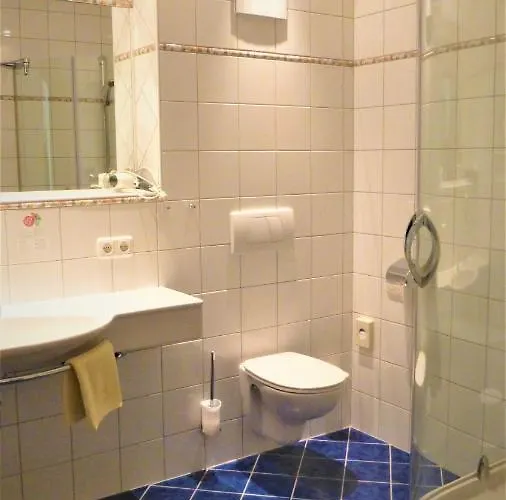 - Café - Konditorei Schröckmayr-kastner 4*